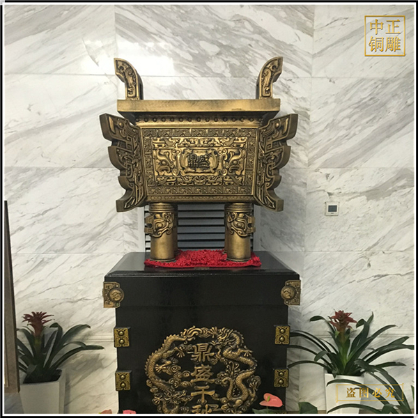 四方銅鼎工藝品、